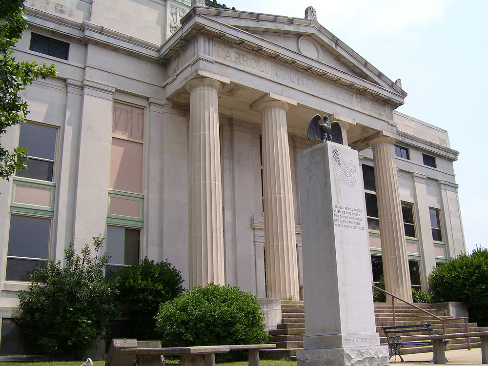 Carroll County Courthouse in Huntingdon, TN
