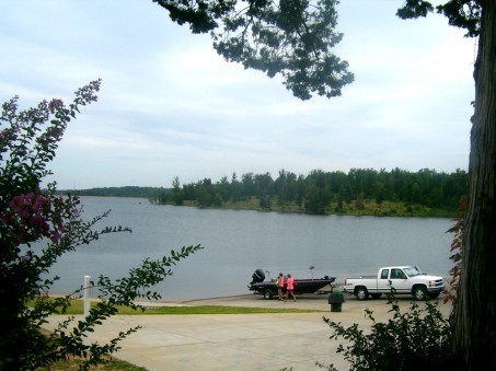 1000 Acre Lake Welcome to Our Town - Huntingdon, TN